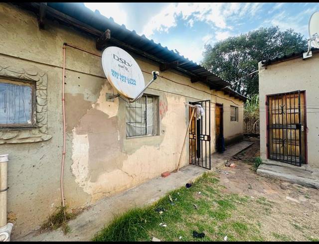 14 BEDROOM HOUSE FOR SALE IN GERMISTON STATION